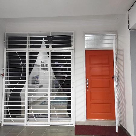 Bb D'Velodrom Homestay دونجون المظهر الخارجي الصورة